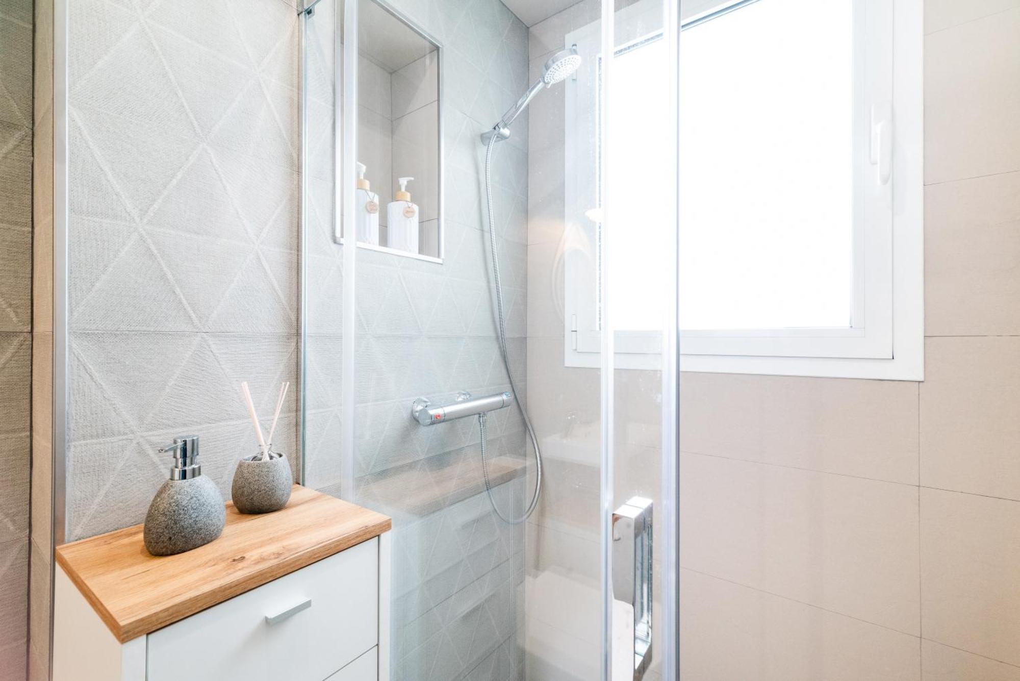 Pajaritos Suites Junto A Centro, Estacion De Tren Y Plaza De Toros 格拉纳达 外观 照片